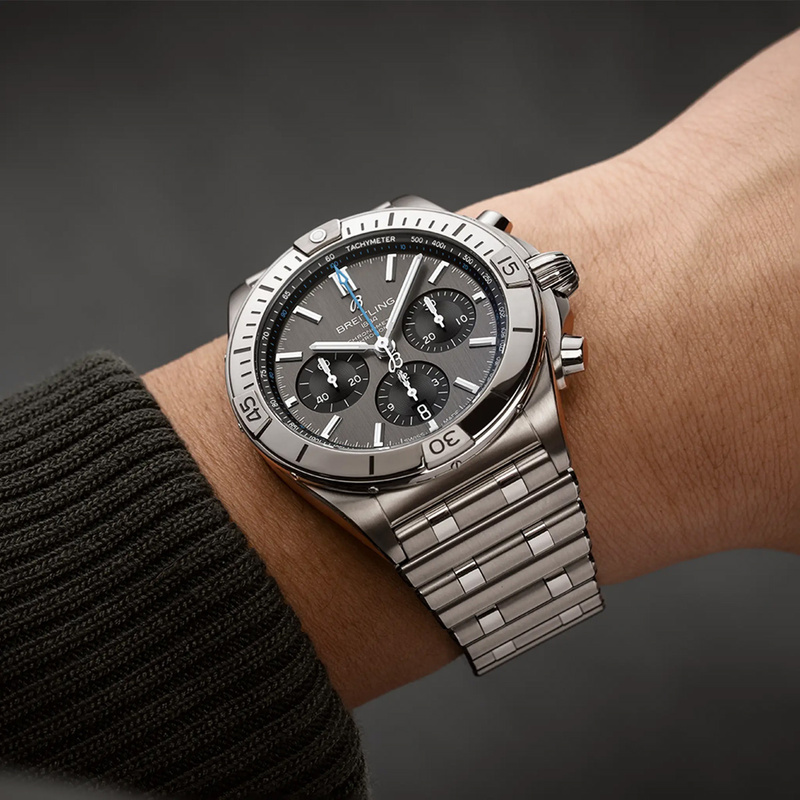 Breitling Chronomat 42mm - EB0134101M1E1 - 5