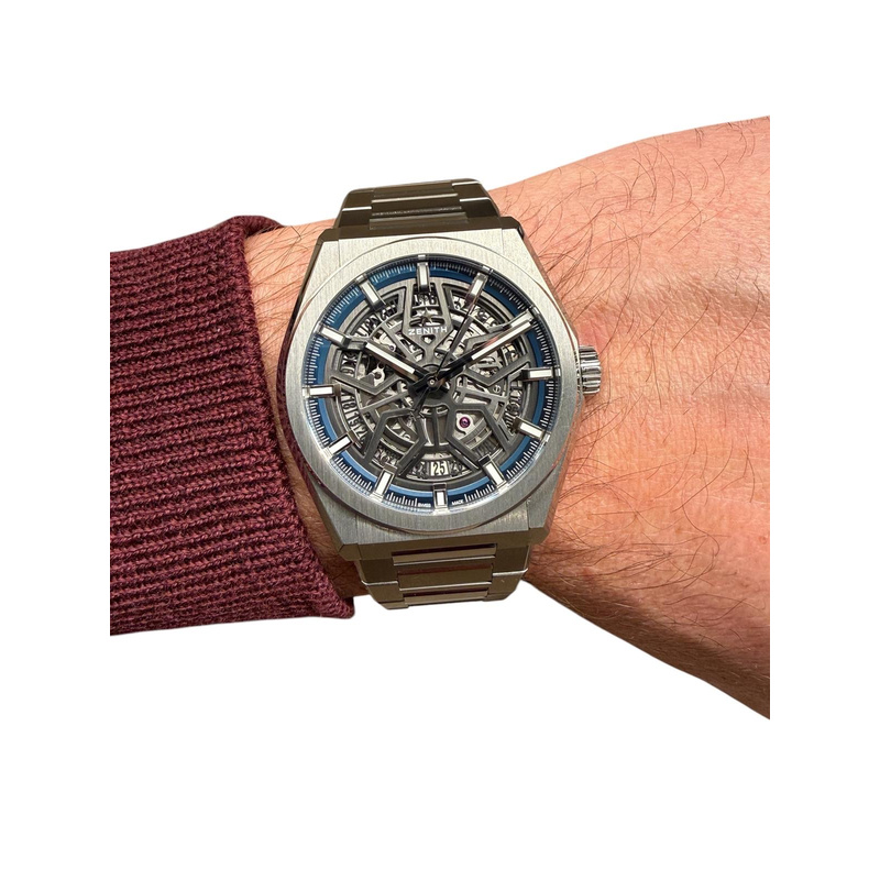 Pre-owned Defy Classic 41mm Pre-owned Defy Classic 41mm - 95.9000.670/78.M9000 - 2