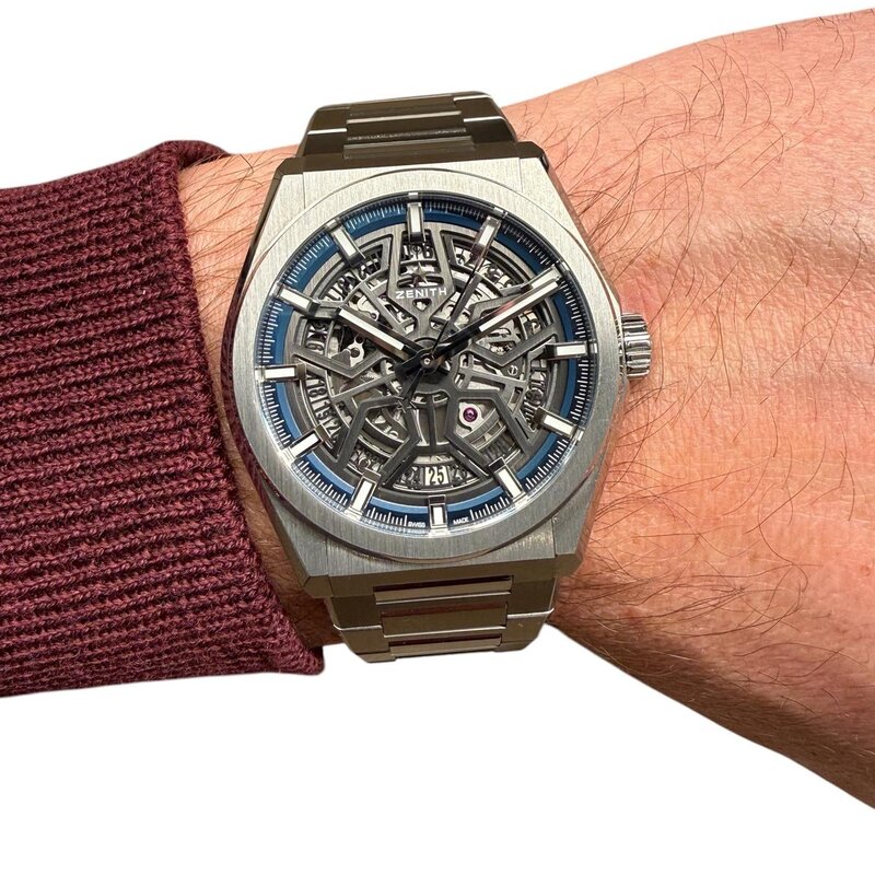 Pre-owned Defy Classic 41mm - 95.9000.670/78.M9000 - 2