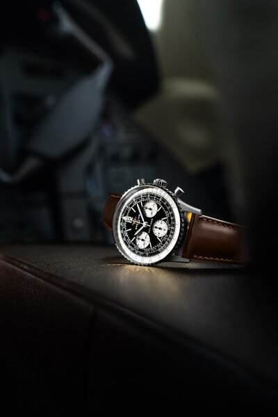 Breitling brengt twee iconische Navitimer-modellen terug: de B09 Chronograph en B02 Cosmonaute Breitling brengt twee iconische Navitimer-modellen terug: de B09 Chronograph en B02 Cosmonaute