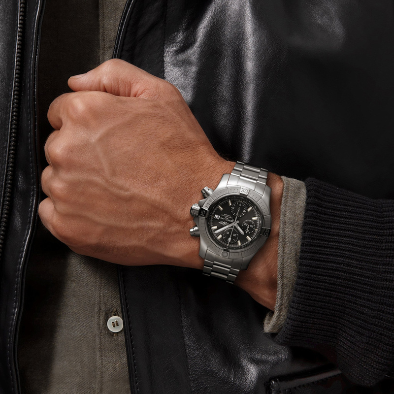 Breitling Avenger 43mm - A13385101B1A1 - 5