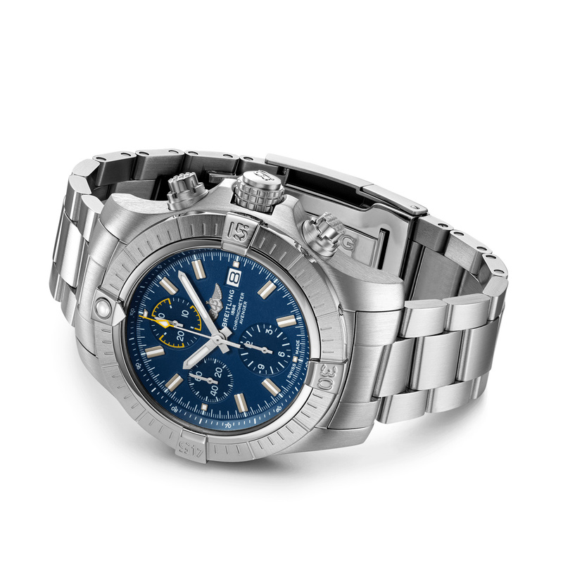 Breitling Avenger 45mm