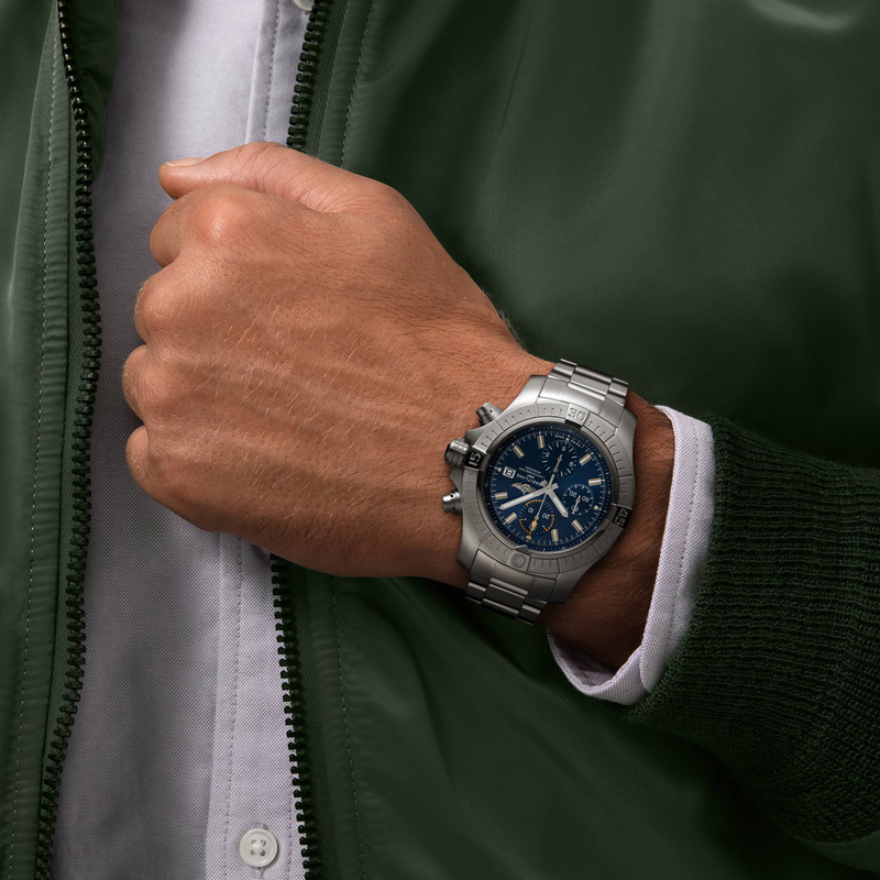 Breitling Avenger 45mm - A13317101C1A1 - 5
