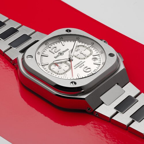 De BR 05-collectie verwelkomt een nieuwe chronograaf 